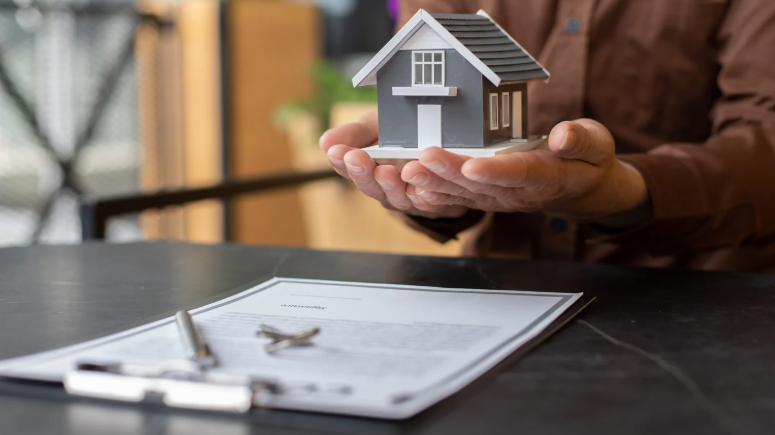 Featured image for “How Often Should You Review Your Homeowners Insurance Policy? ”